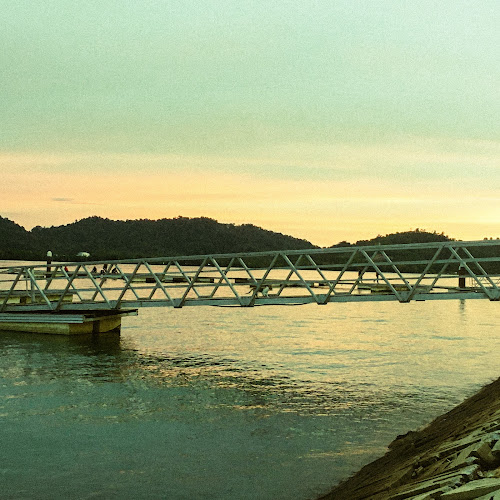 the daily bruhhh coffee and snack - Gastronomi dan perhotelan