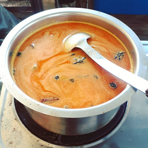 Mee Rebus, Mee Kari & Laksa Cik Mayang - Gastronomi dan perhotelan