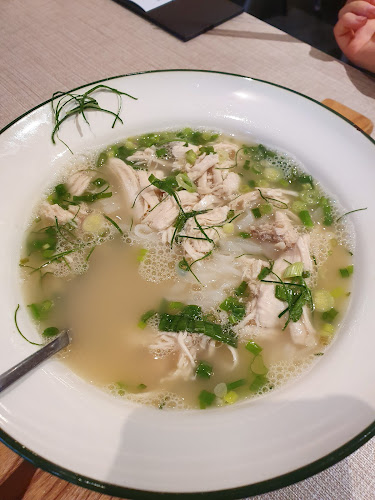 Ăn Viet, Paradigm Mall (Non-halal)