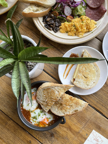 Opinii despre SWELL by Vamos în Johor Bahru - Gastronomi dan perhotelan