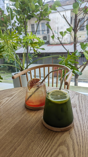 Xiao By Crustz - Gastronomi dan perhotelan