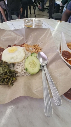 Bess Kopitiam • Pork Free Restaurant - Bukit Baru