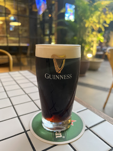 Bricks & Barrels Ipoh - Gastronomi dan perhotelan