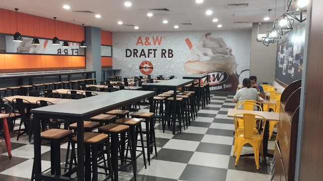 Opinii despre A&W 1st Avenue în George Town - Gastronomi dan perhotelan
