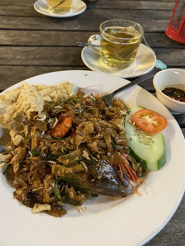 Opinii despre The Cave Restaurant în Johor Bahru - Gastronomi dan perhotelan