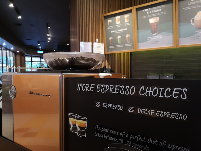 Starbucks 1 Utama New Wing