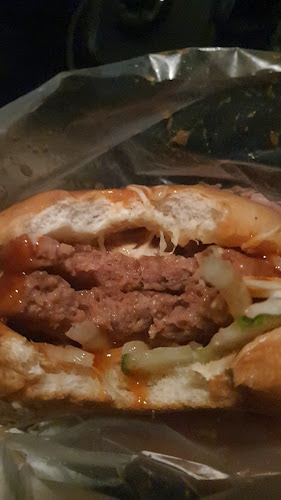 Opinii despre VS Burger (Outlet Jln Bukit Ubi) în Kuantan - Gastronomi dan perhotelan