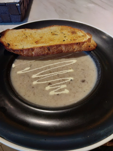 Coup De Grill - Gastronomi dan perhotelan