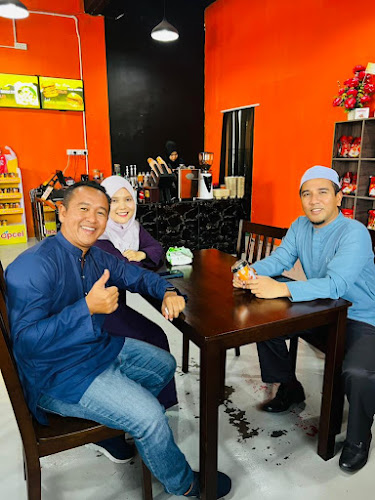 Comentarii opinii despre Apcel Coffee House (Cawangan Hutan Kampung)