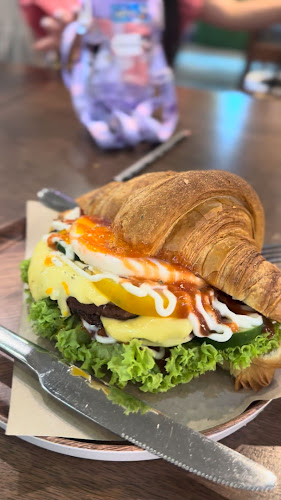 Indah, Lot 1, Blok 10, Tingkat Bawah, Batu 4, Jalan Utara, Bandar Indah, 90000 Sandakan, Sabah