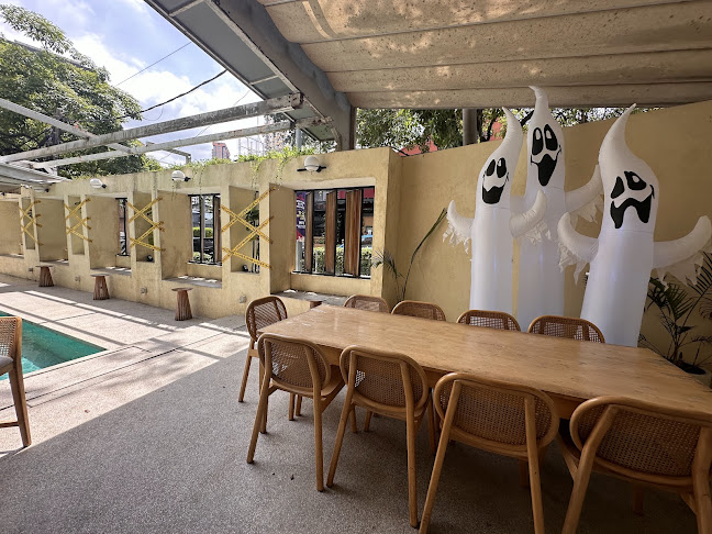 Opinii despre The Rabbit Hole în Kuala Lumpur - Gastronomi dan perhotelan