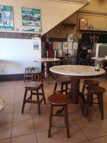 Kedai Kopi Hai Peng - Gastronomi dan perhotelan