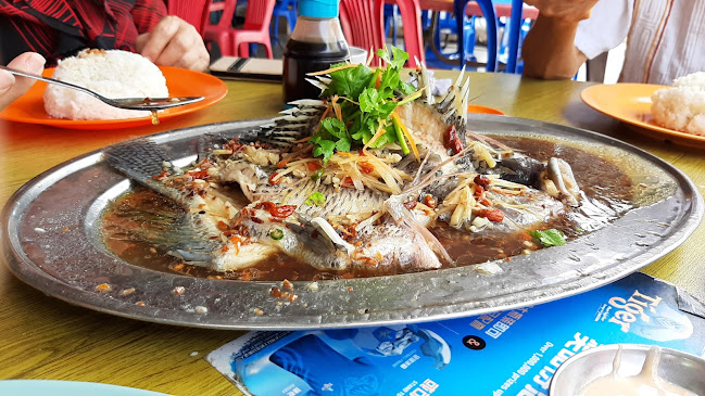 Comentarii opinii despre Restoran Chat Sook 冷气七叔玲珑饭店