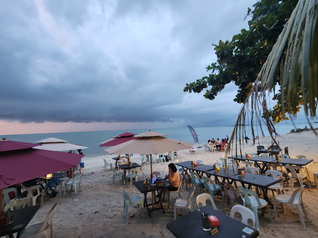 527 Jalan Tanjung Bungah, Located in Rainbow Paradise Beach Resort, Tanjong Bungah, 11200 George Town, Pulau Pinang