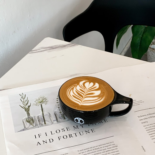 Comentarii opinii despre 10 Studio Cafe