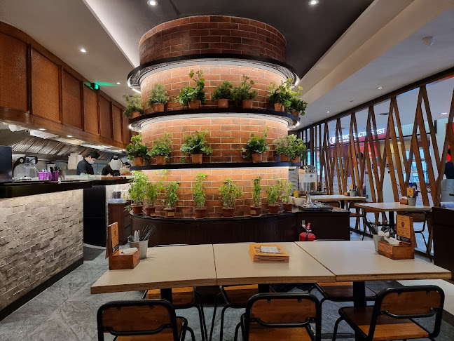 Ăn Viet, Paradigm Mall (Non-halal)