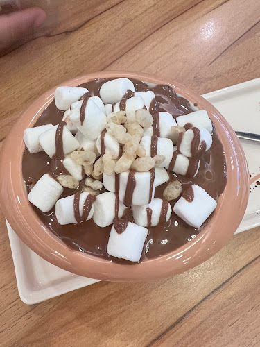 Molten Chocolate Cafe Dataran Pahlawan - Gastronomi dan perhotelan