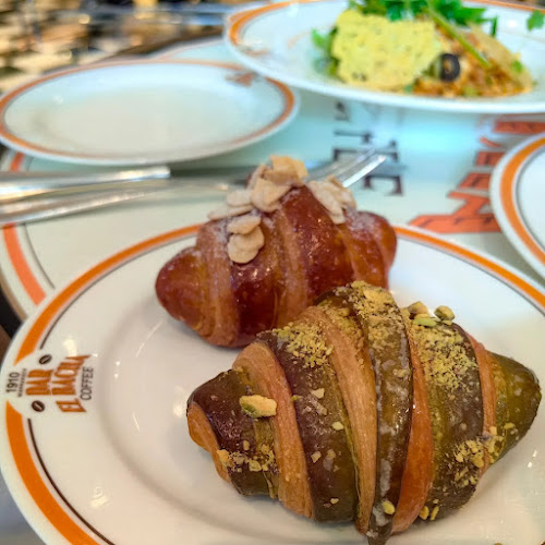 Opinii despre Bacha Coffee - Suria KLCC în Kuala Lumpur - Gastronomi dan perhotelan