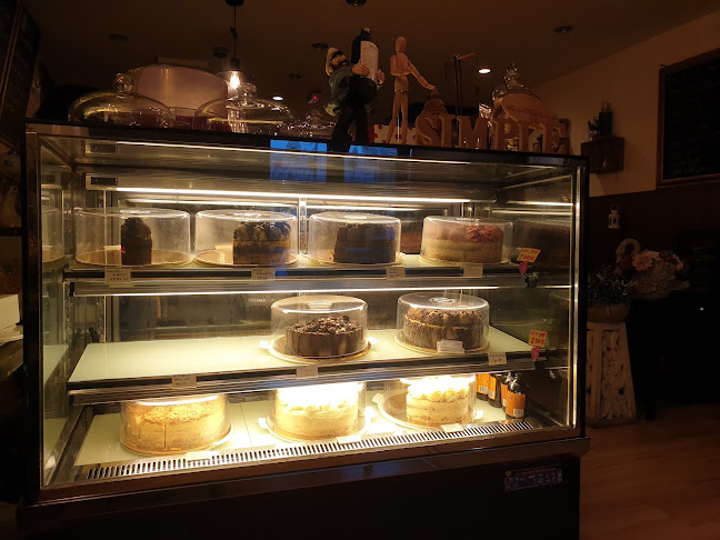 Simple Cafe And Treats - Gastronomi dan perhotelan