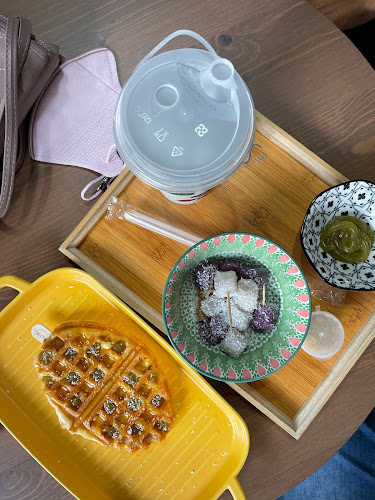 Comentarii opinii despre The Maneh