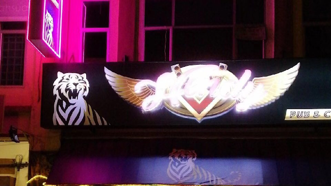 Opinii despre Hendy Pub & Cafe în Sitiawan - Gastronomi dan perhotelan