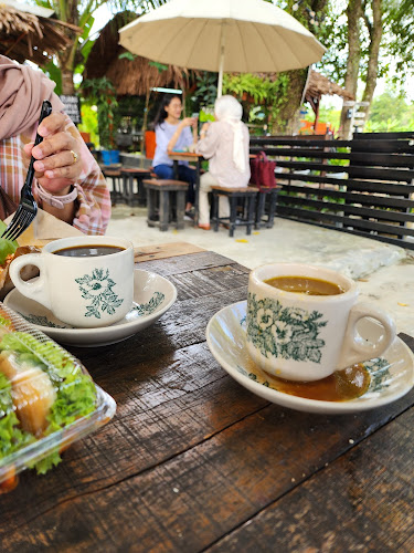 Opinii despre Kopi Pokok în Shah Alam - Gastronomi dan perhotelan