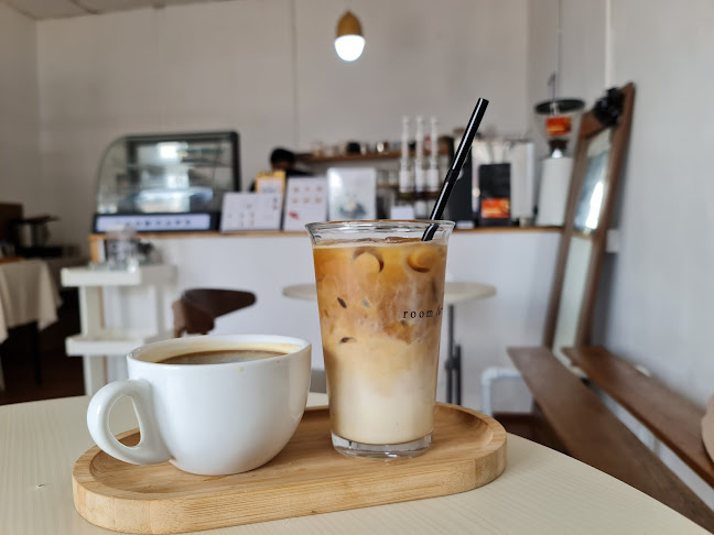 Room Cafe - Gastronomi dan perhotelan