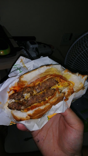 The three brothers burger - George Town