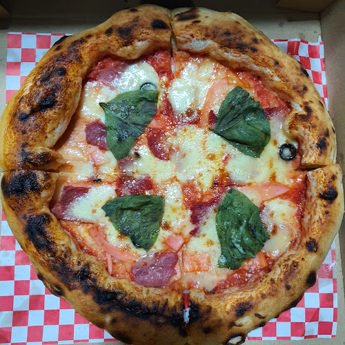 Opinii despre String pizzeria în Kota Bharu - Gastronomi dan perhotelan