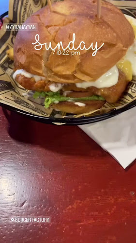 Comentarii opinii despre Burger Factory