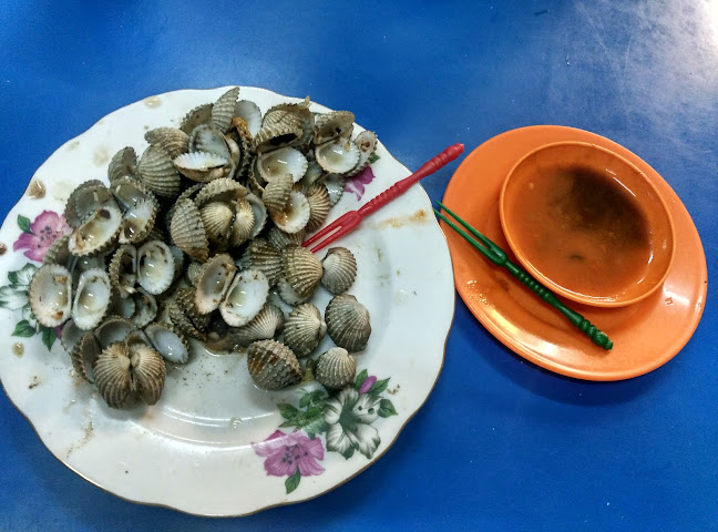Kompleks Makanan Medan Renong Padang Kota Lama