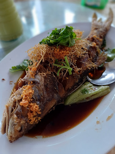MAKANAN LAUT KAN KAO - Kuala Sepetang