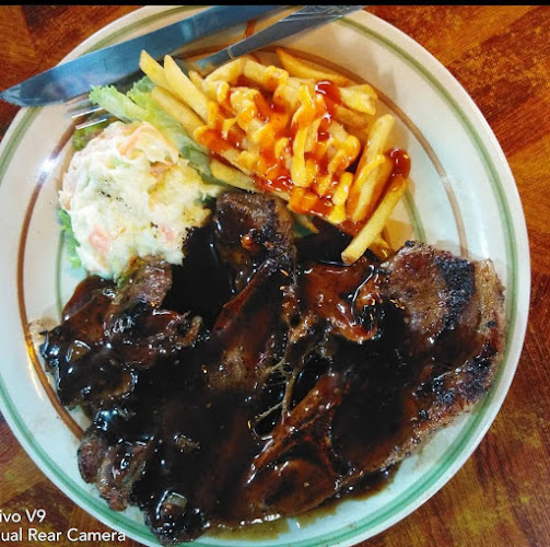 Matdan western - Gastronomi dan perhotelan