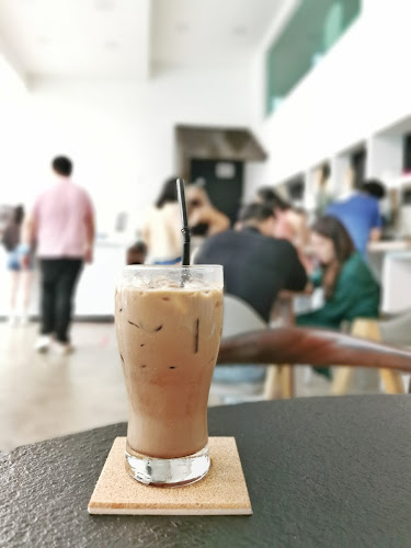 Opinii despre The Alchemist's Café în Kota Kinabalu - Gastronomi dan perhotelan