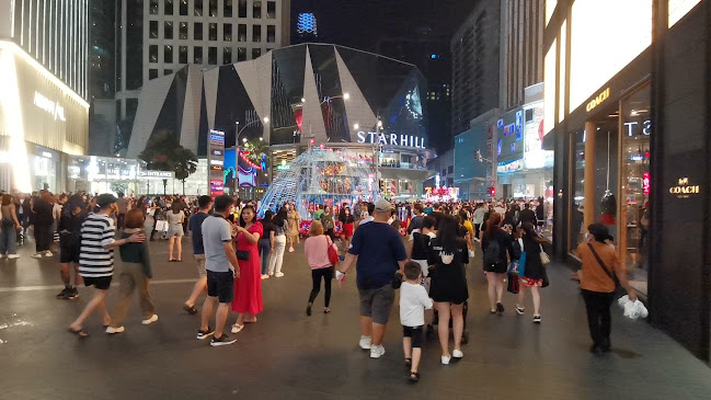 Lot 1.10.00, Level 1, Pavilion KL, 166, Jln Bukit Bintang, Bukit Bintang, 55100 Kuala Lumpur, Federal Territory of Kuala Lumpur