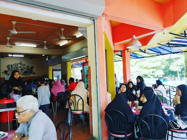 Kari Kepala Ikan Mutiara Damansara
