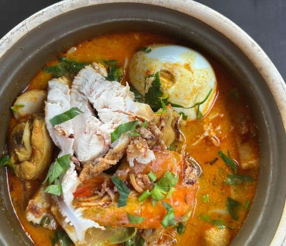 Opinii despre D'Kolam Cafe Halida în Kampung Gajah - Gastronomi dan perhotelan