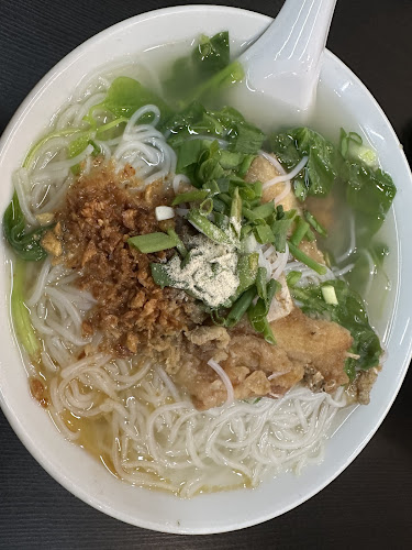 Lim Kee Seafood Porridge 林记鱼头米粉 - George Town