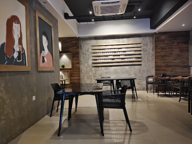 T Three Coffee, Sibu, Sarawak. - Gastronomi dan perhotelan