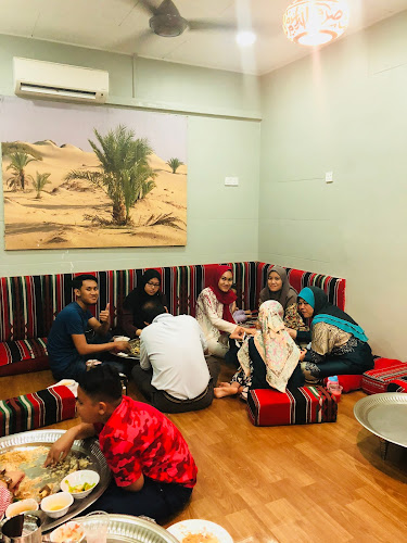 Cairo elarab - Gastronomi dan perhotelan