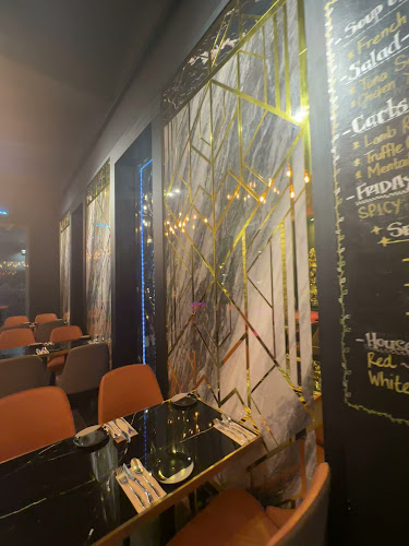 OROS Gastrobar - Gastronomi dan perhotelan