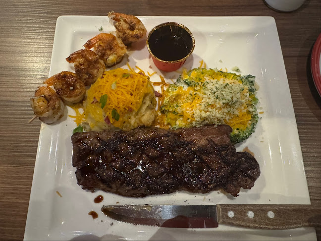 TGI Fridays | 1 Utama • Old Wing