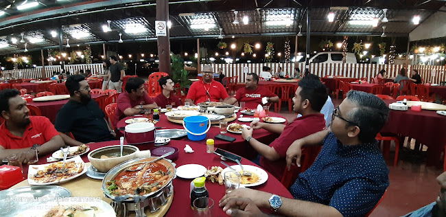 Lala Chong Kayu Ara Seafood Restaurant - Petaling Jaya
