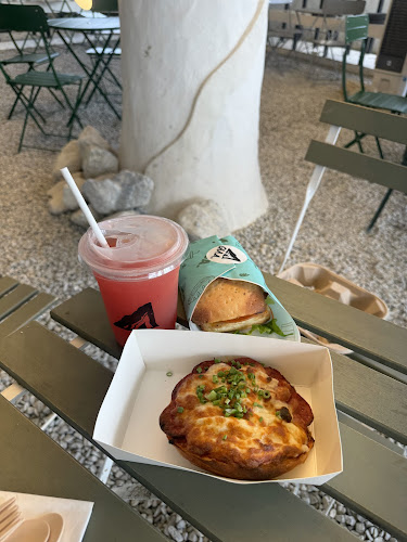 Gua. Juicery - Gastronomi dan perhotelan