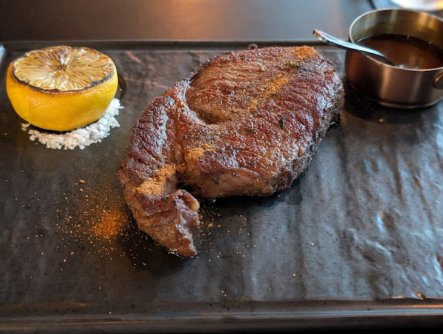 Marble 8 Steakhouse & Fine Dining Restaurant - Kuala Lumpur