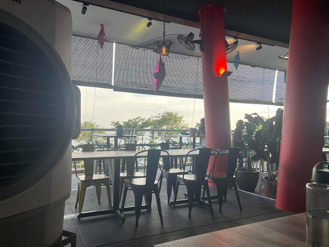 Paper Lobster - Gastronomi dan perhotelan