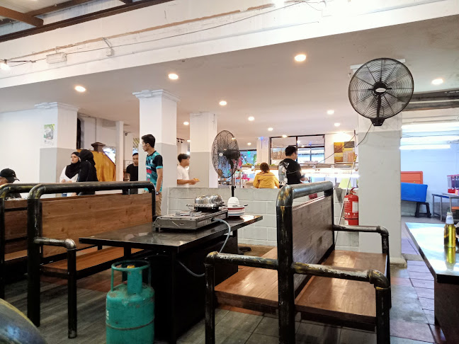 Comentarii opinii despre Penang Steamboat and Grill (The Mualaf Kopitiam)