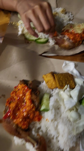 Ayam Gepuk Top Global - Gastronomi dan perhotelan