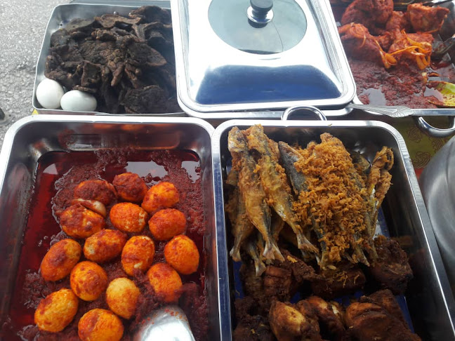 Kedai Makan Kak Ah Nasi Berlauk