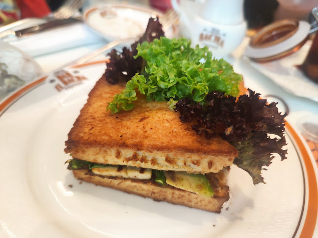 Suria Klcc, Menara Berkembar Petronas, Lot G47, Ground Floor, 47, Jln Ampang, Kuala Lumpur City Centre, 50450 Kuala Lumpur, Federal Territory of Kuala Lumpur